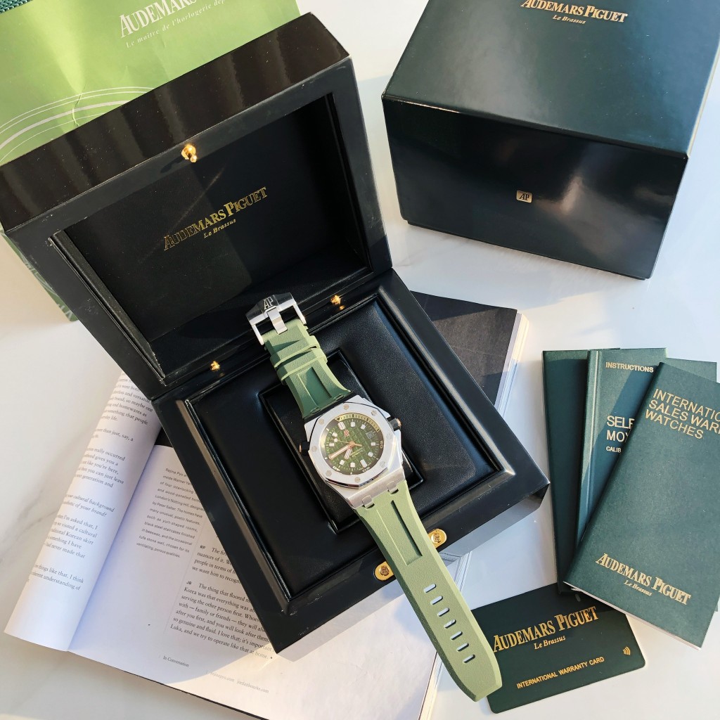 Audemars Piguet Royal Oak Offshore 15720ST.OO.A052CA.01avocado